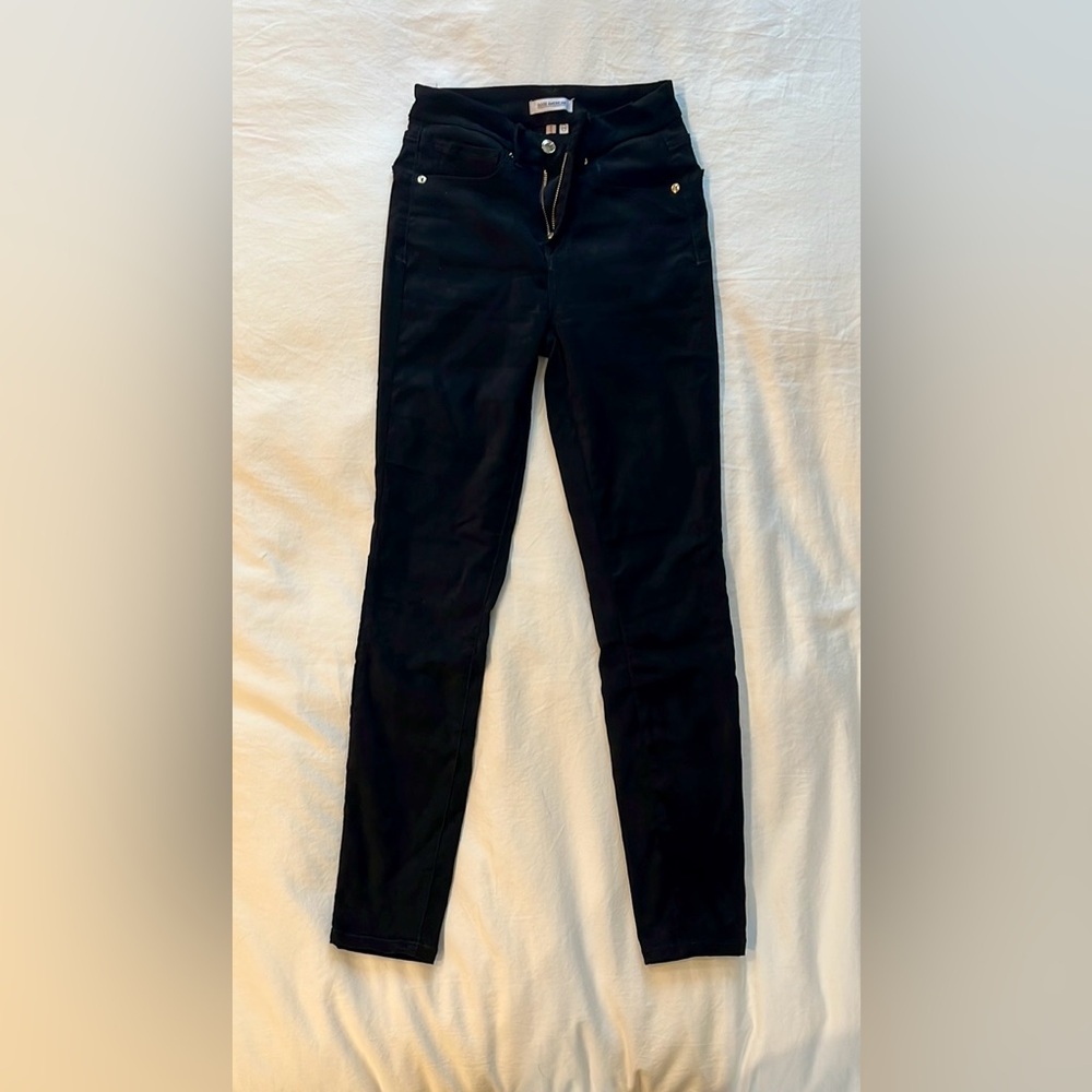 Good American Good Legs black skinny velvety jeans